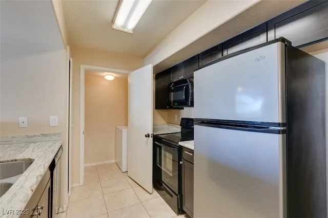 $1,495 | 2300 East Silverado Ranch Boulevard, Unit 2190, Las Vegas, NV 89123