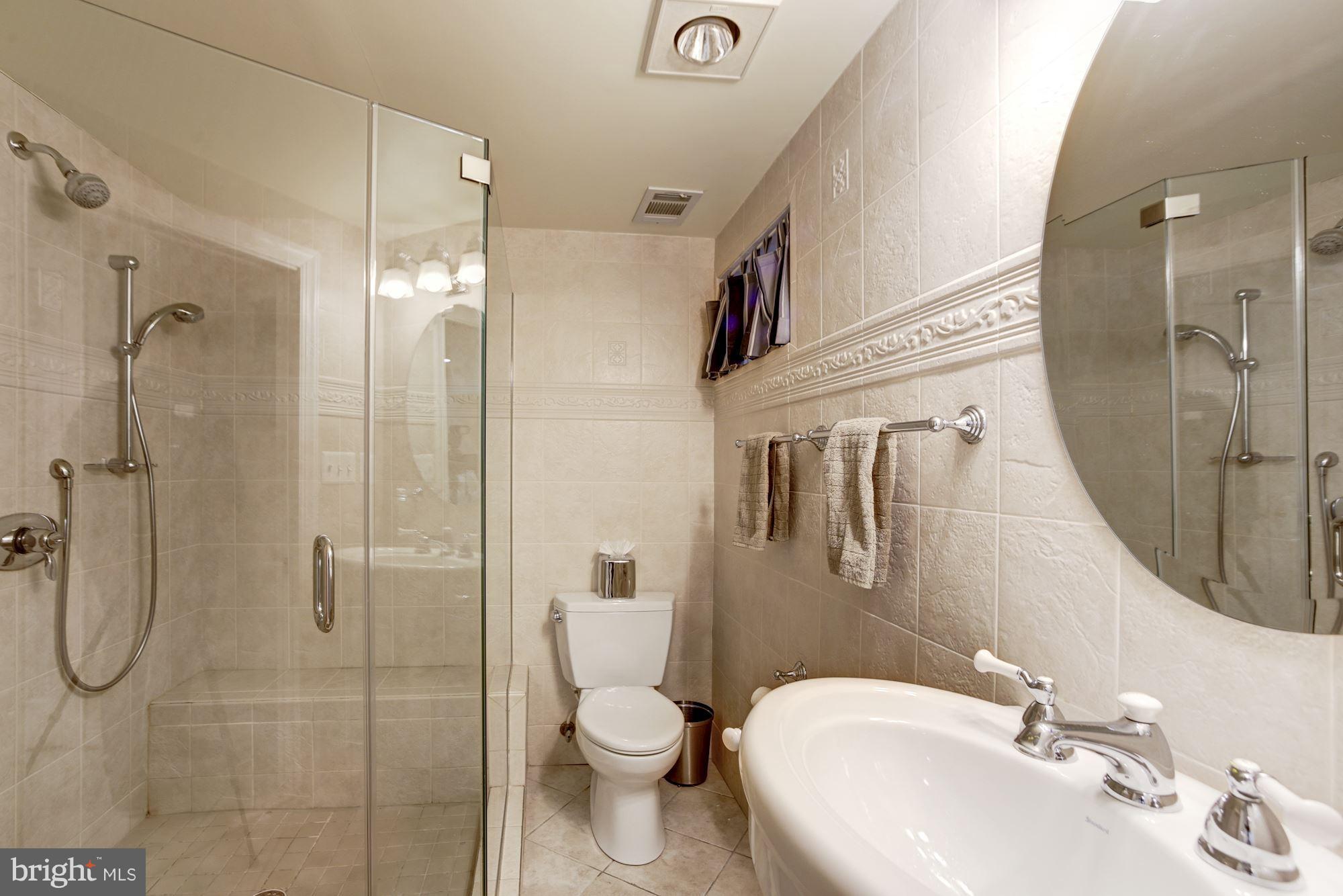 5438 Broad Branch Road Northwest Washington, DC 20015 - Photo 27 of 30 Bath