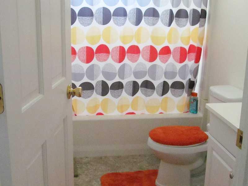10 Allen Street Springvale, ME 04083 - Photo 13 of 33 Bathroom.