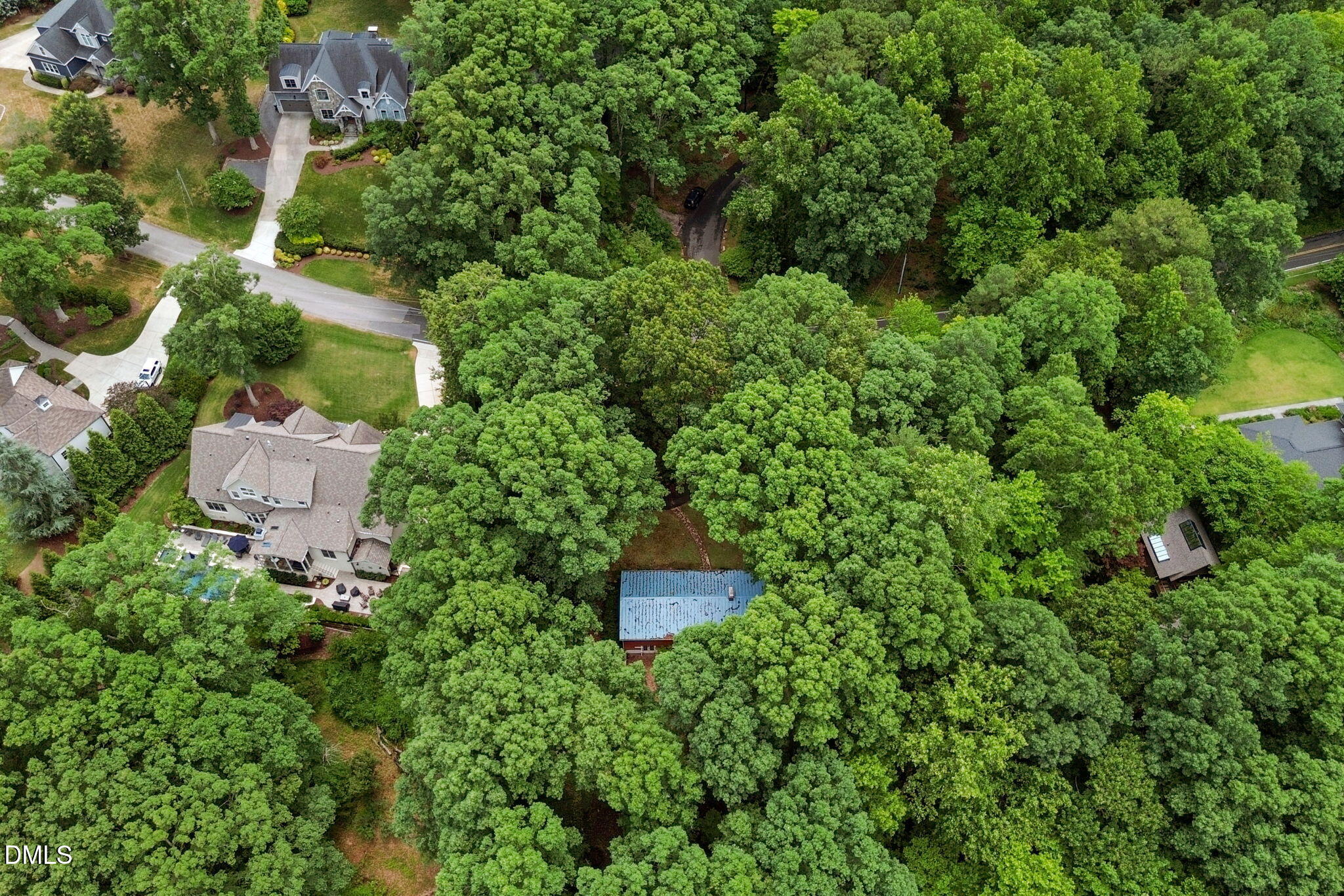4419 Laurel Hills Road Raleigh, NC 27612 - Photo 5 of 41