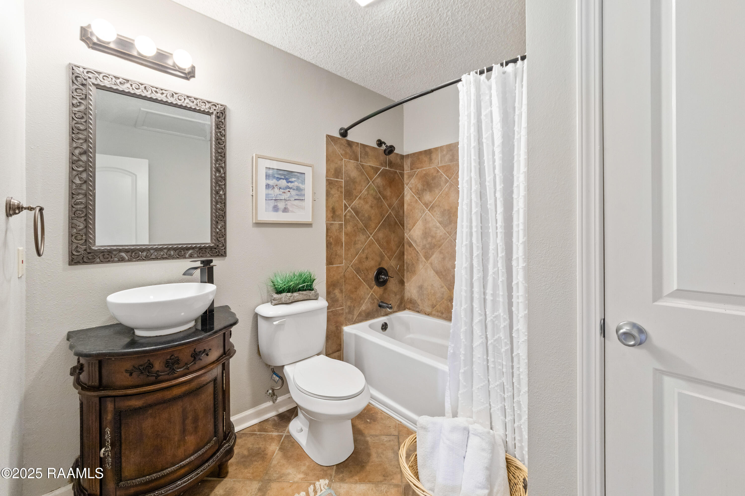 201 Cougar Ridge, Unit 1 Lafayette, LA 70508 - Photo 15 of 24 201 Cougar Ridge-55