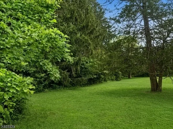 $375,000 | 67 Woodland Road, Randolph, NJ 07869