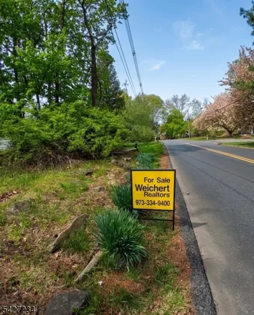 $375,000 | 67 Woodland Road, Randolph, NJ 07869
