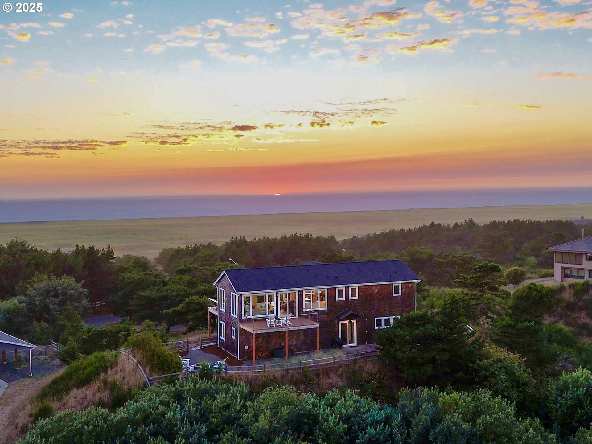 90043 Ocean Drive Warrenton, OR 97146 - Photo 45 of 48 a view of a city with ocean view