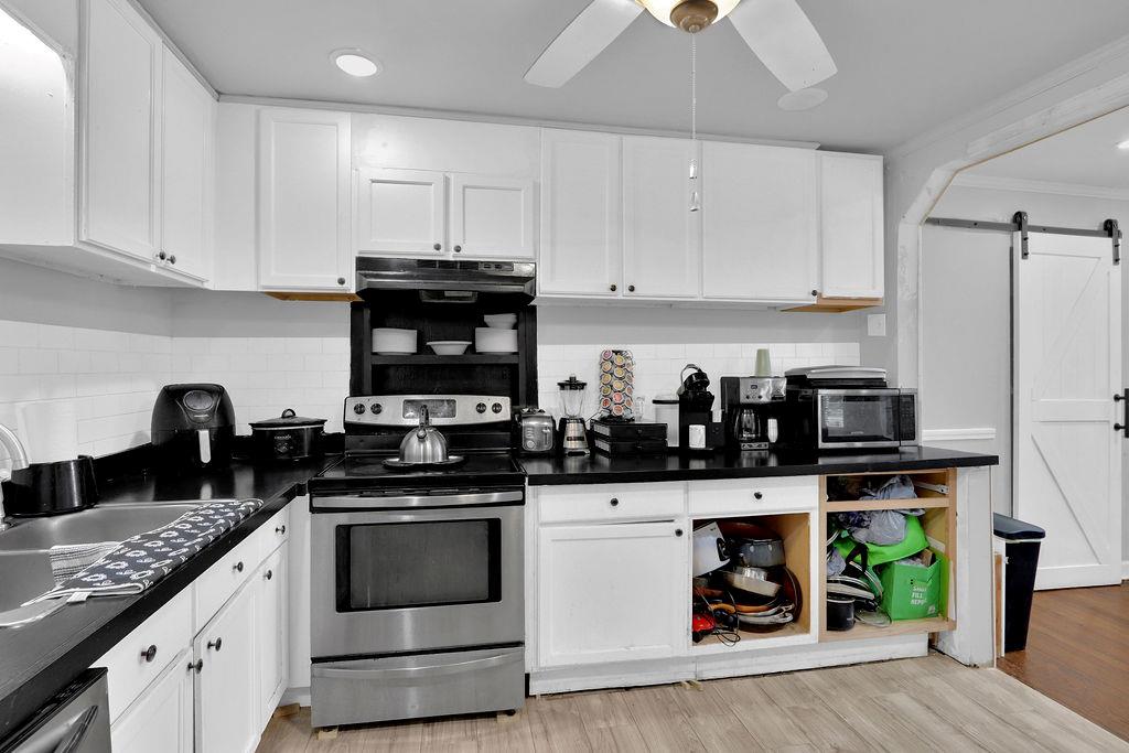 804 Rowland Road Stone Mountain, GA 30083 - Photo 14 of 27 Gallery Image 14