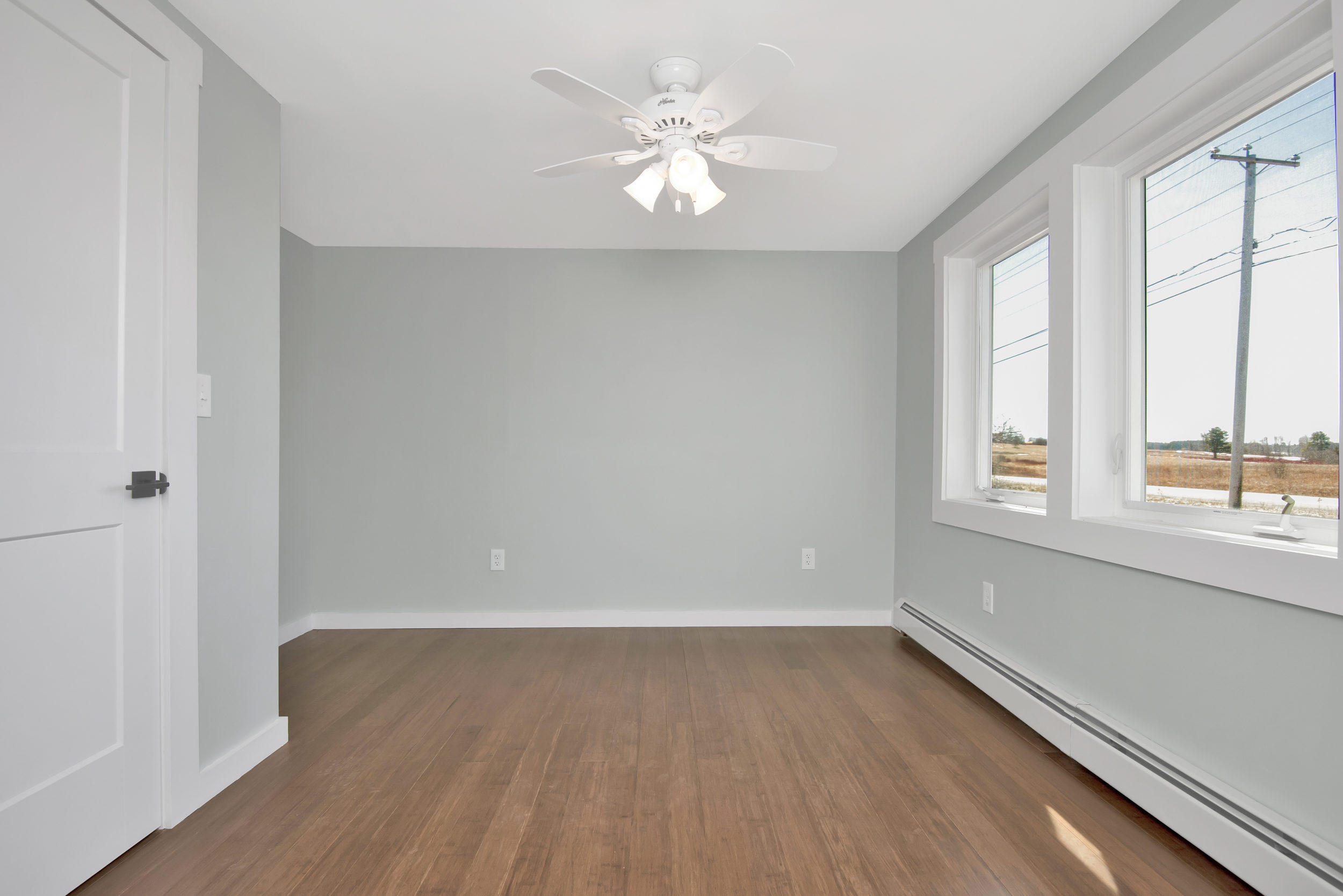 190 St George Road South Thomaston, ME 04858 - Photo 21 of 44 first floor room with closet
