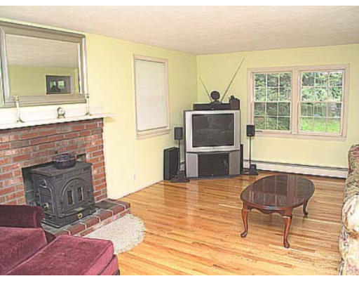 29 Dunster Road Sudbury, MA 01776 - Photo 5 of 8 Gallery Image 5