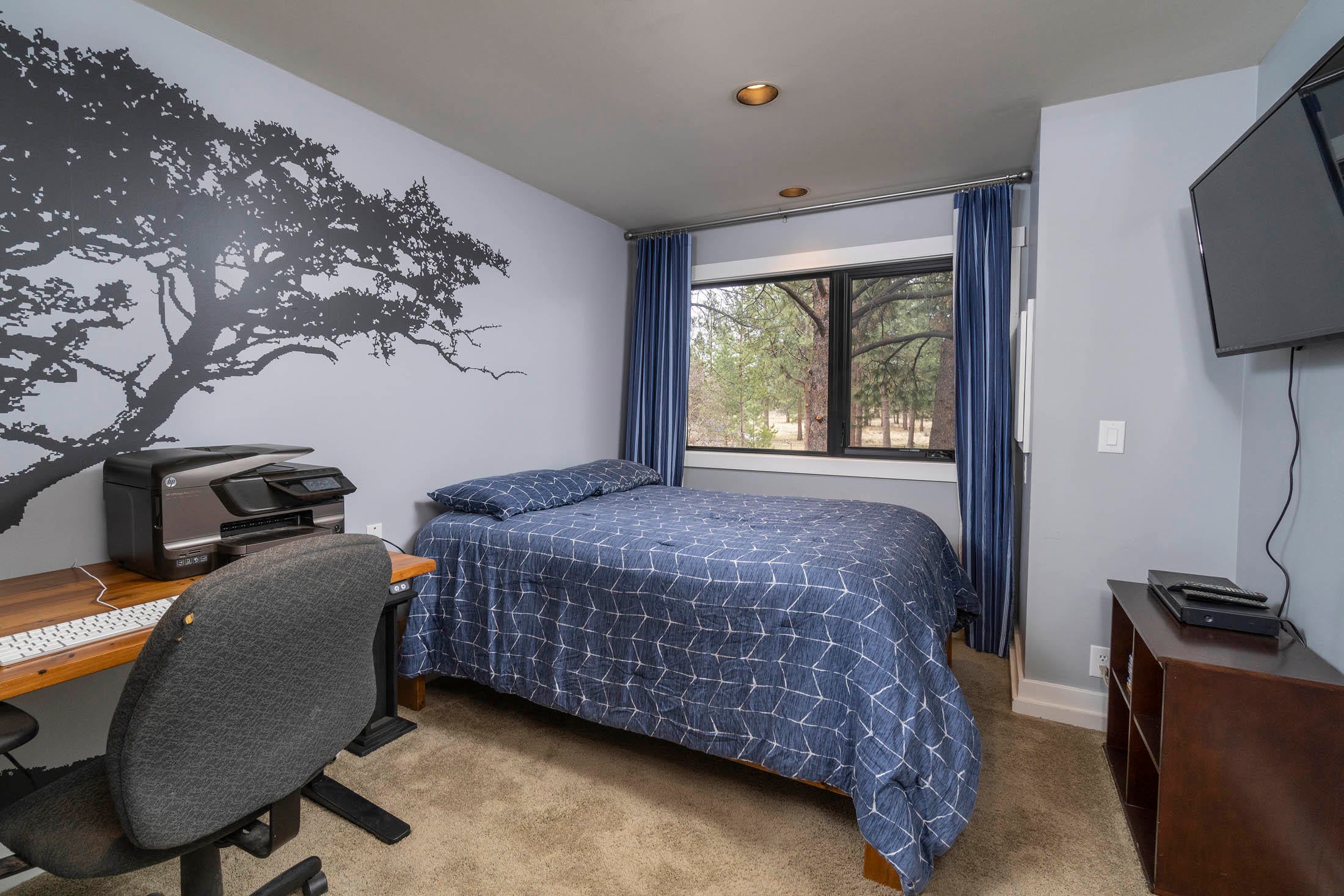 60010 East Ridgeview Drive Bend, OR 97702 - Photo 20 of 43 60010 E Ridge View Dr_0100 copy