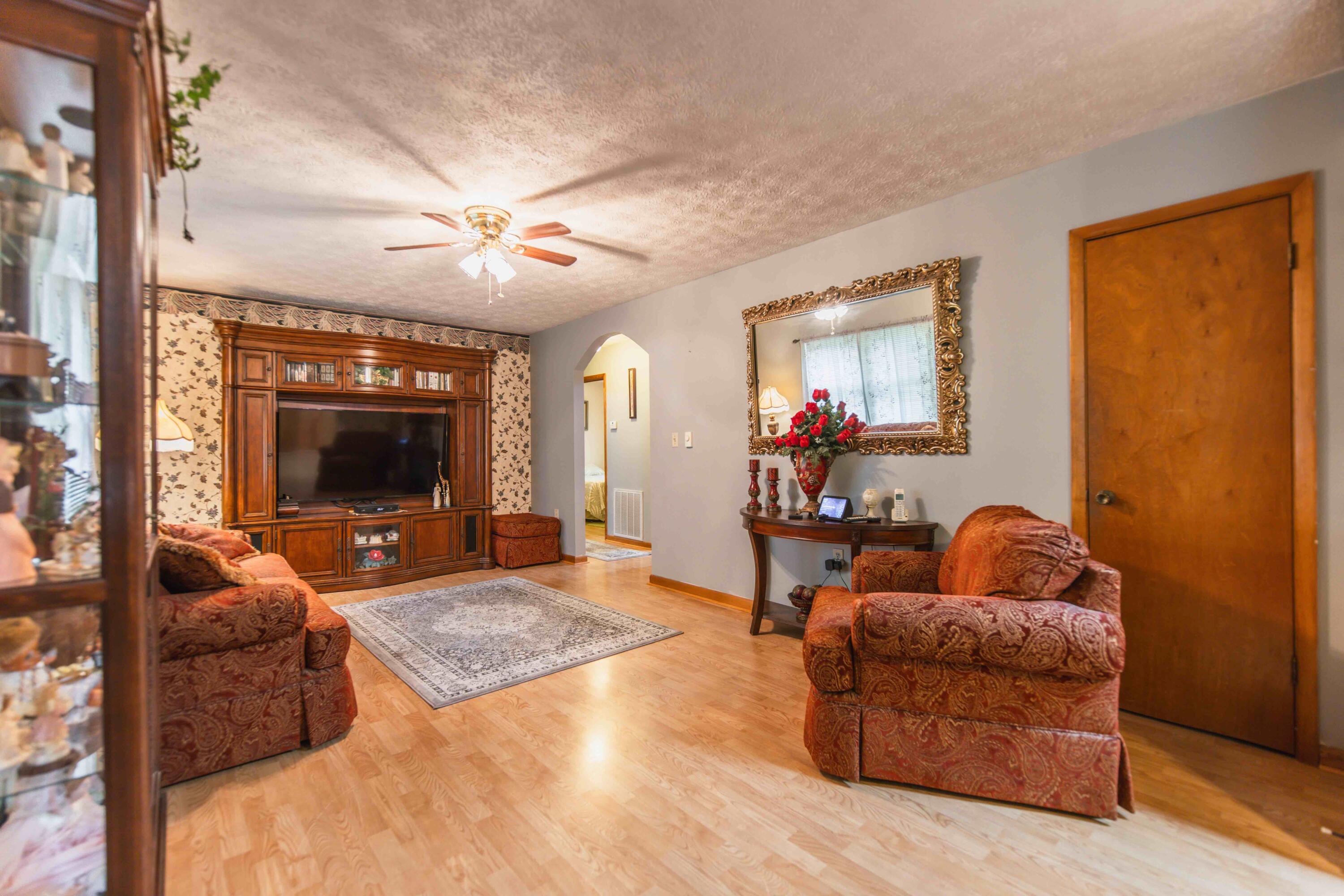 479 Bentley Road London, KY 40744 - Photo 3 of 47 118A97095