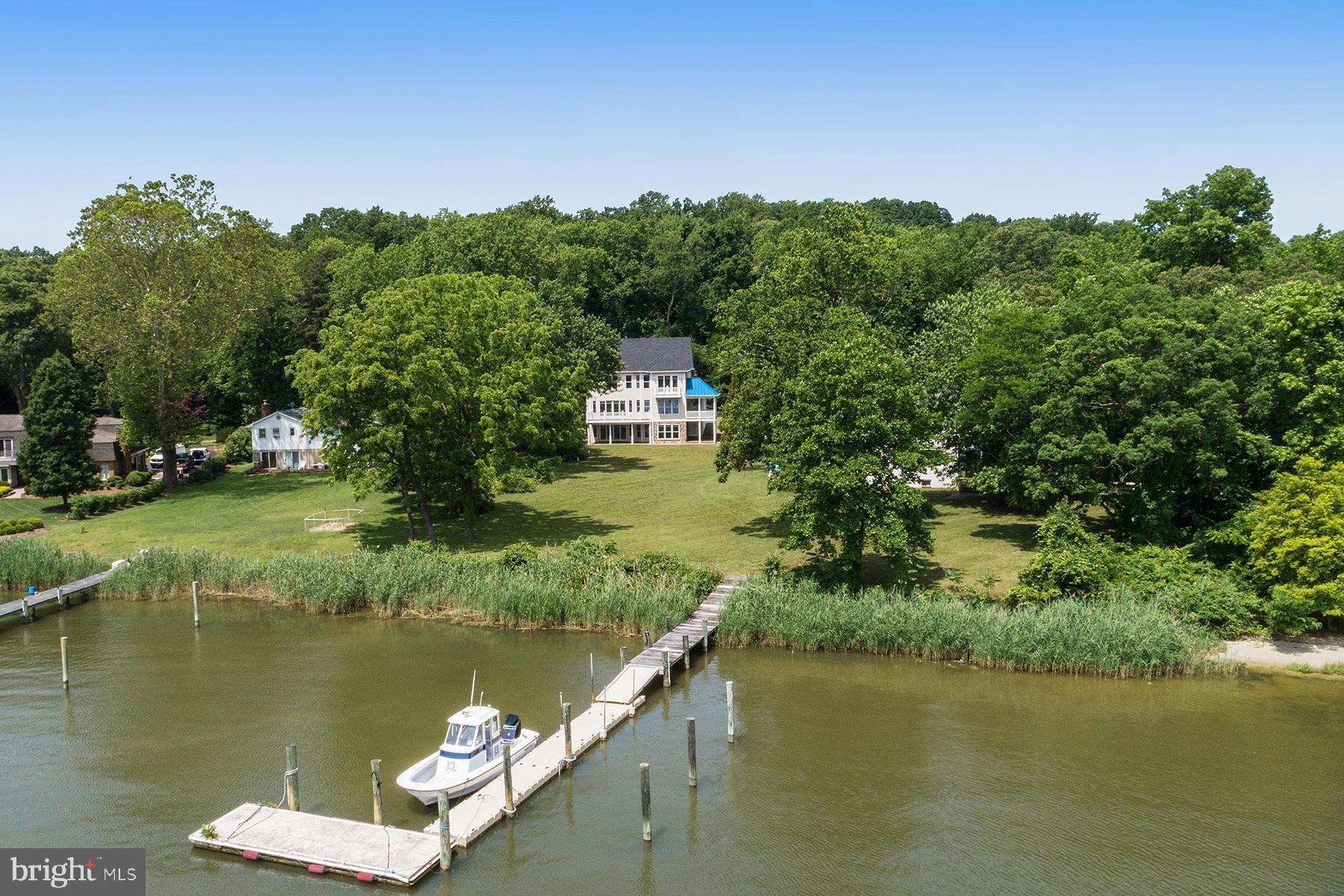 Welcome to 489 Edgewater Road on the Magothy River