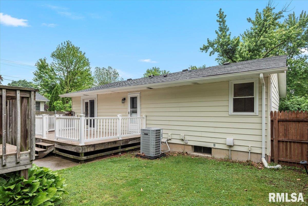 204 Willow Lane Springfield, IL 62707 - Photo 32 of 41 Gallery Image 32