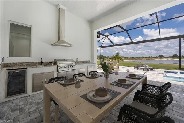 $1,075,000 | 18450 Royal Hammock Boulevard, Naples, FL 34114