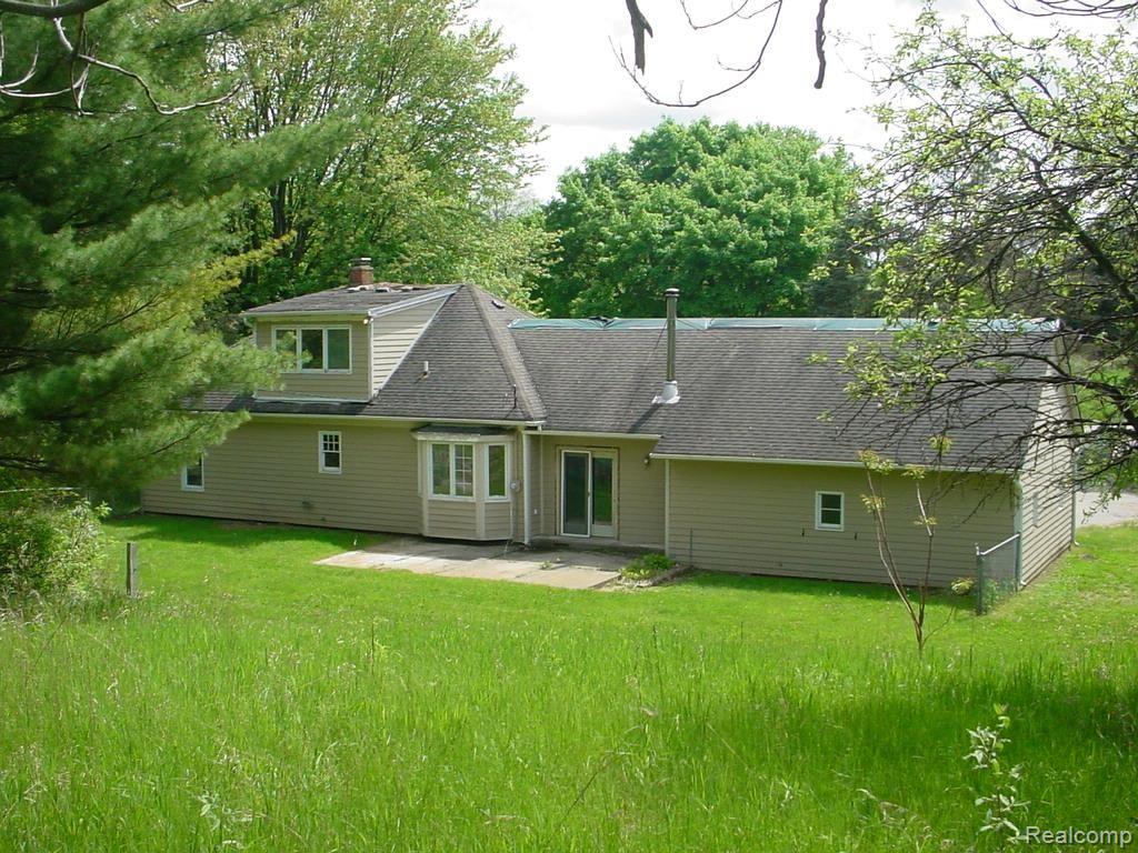 7400 Holcomb Road Clarkston, MI 48346 - Photo 4 of 19