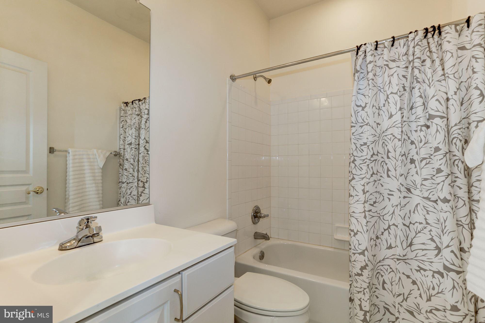 5901 Granby Road Derwood, MD 20855 - Photo 33 of 50 UPPER LEVEL FULL BATH