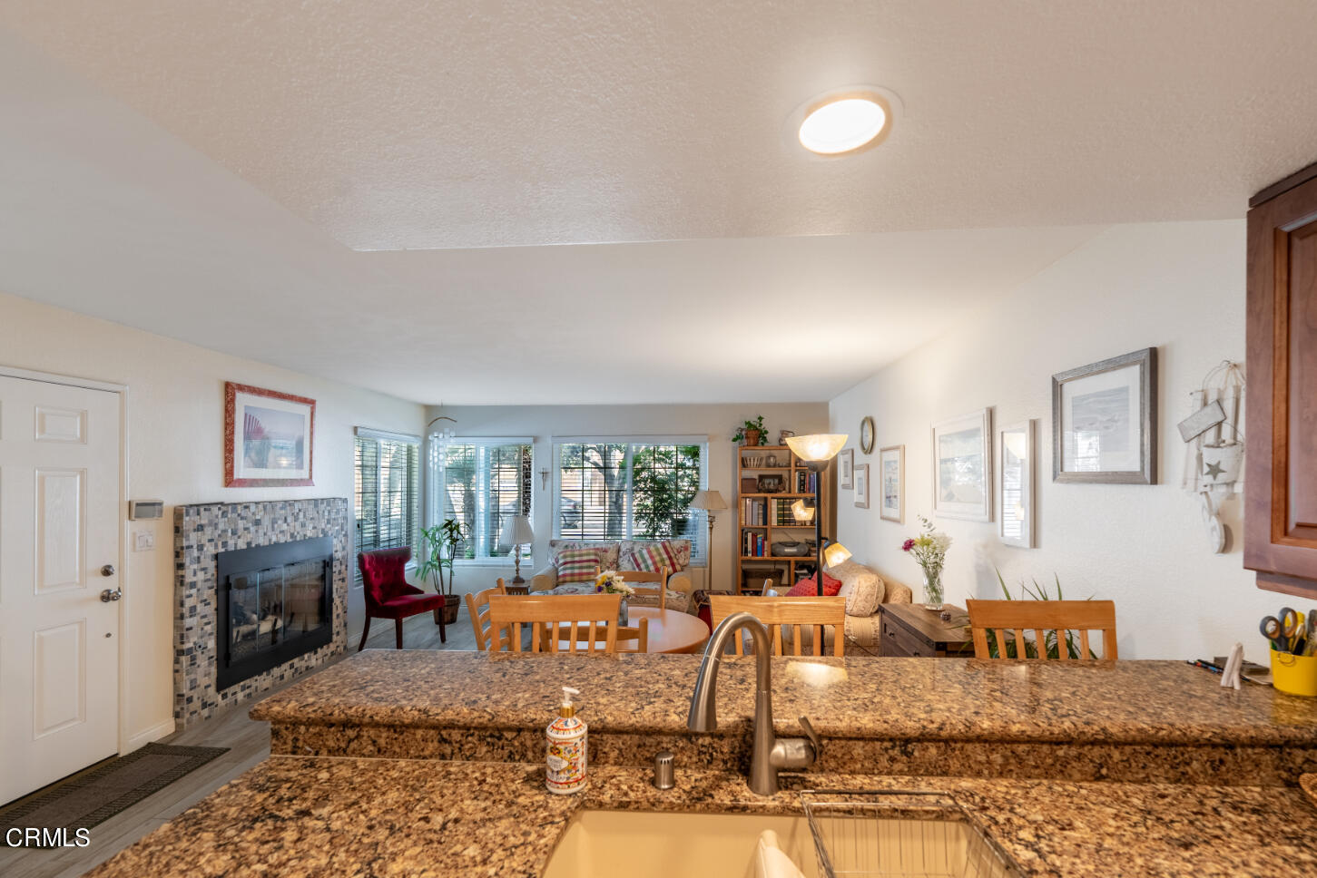 5224 West Wooley Road Oxnard, CA 93035 - Photo 9 of 36 WOOLEY-06