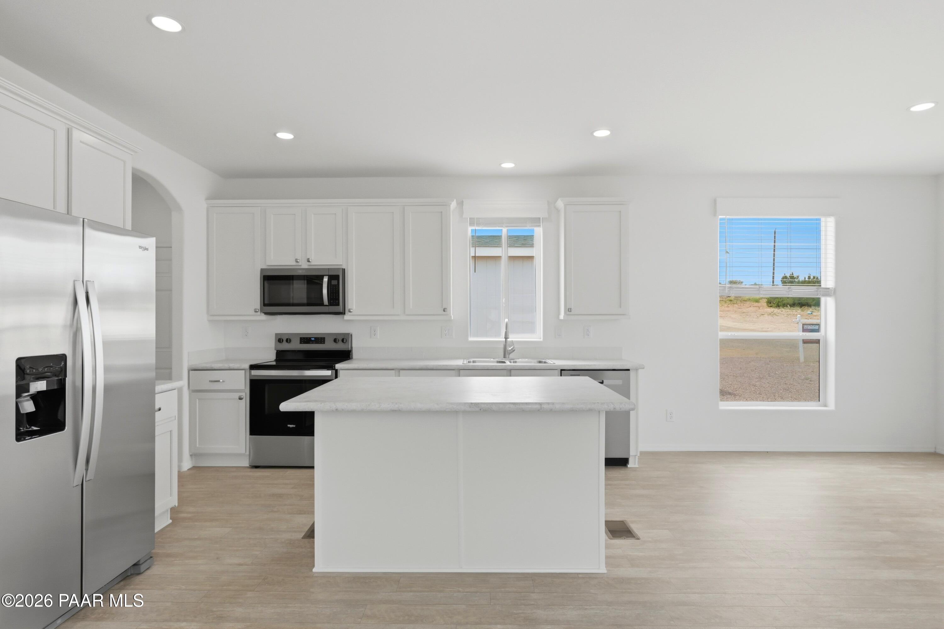 51 East Abra Road Paulden, AZ 86334 - Photo 11 of 24 11-Kitchen