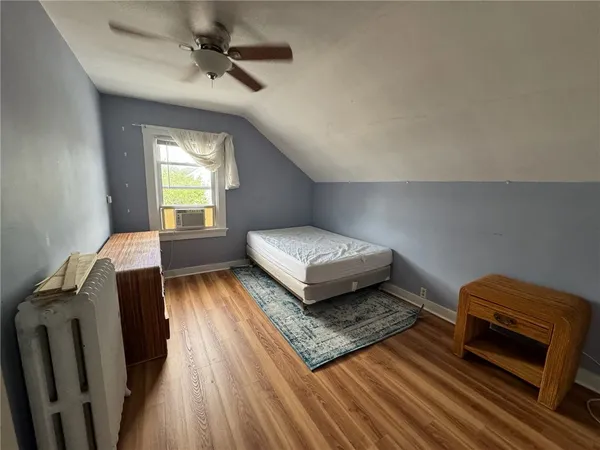 $3,200 | 23 Carey Street, Newport, RI 02840