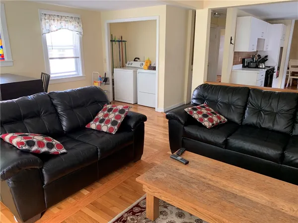 $3,200 | 23 Carey Street, Newport, RI 02840