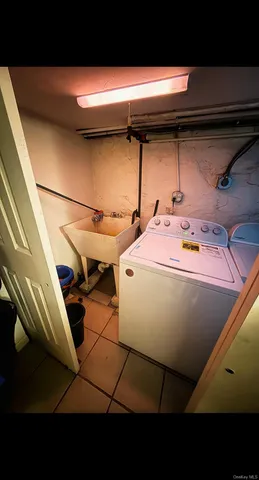 a view of an outdoor space