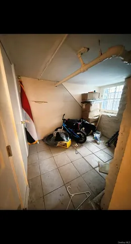 $850,000 | 1787 Randall Avenue | Soundview