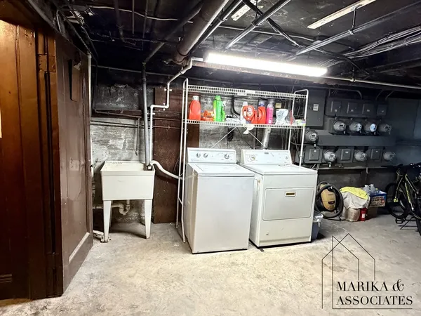 $3,200 | 576 Washington Street, Unit 7, Brookline, MA 02446