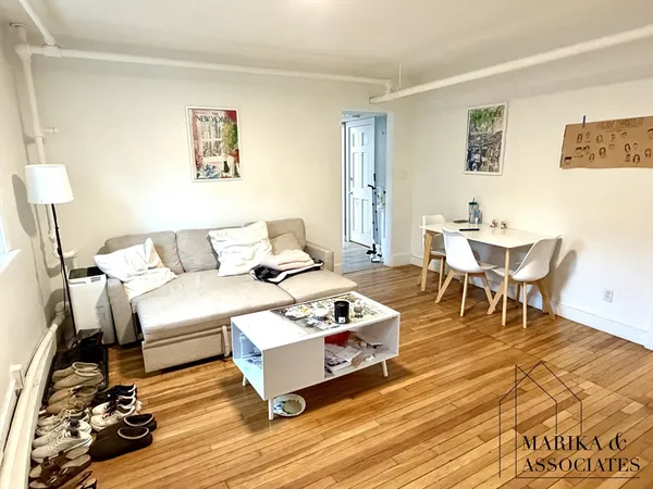 $3,200 | 576 Washington Street, Unit 7, Brookline, MA 02446