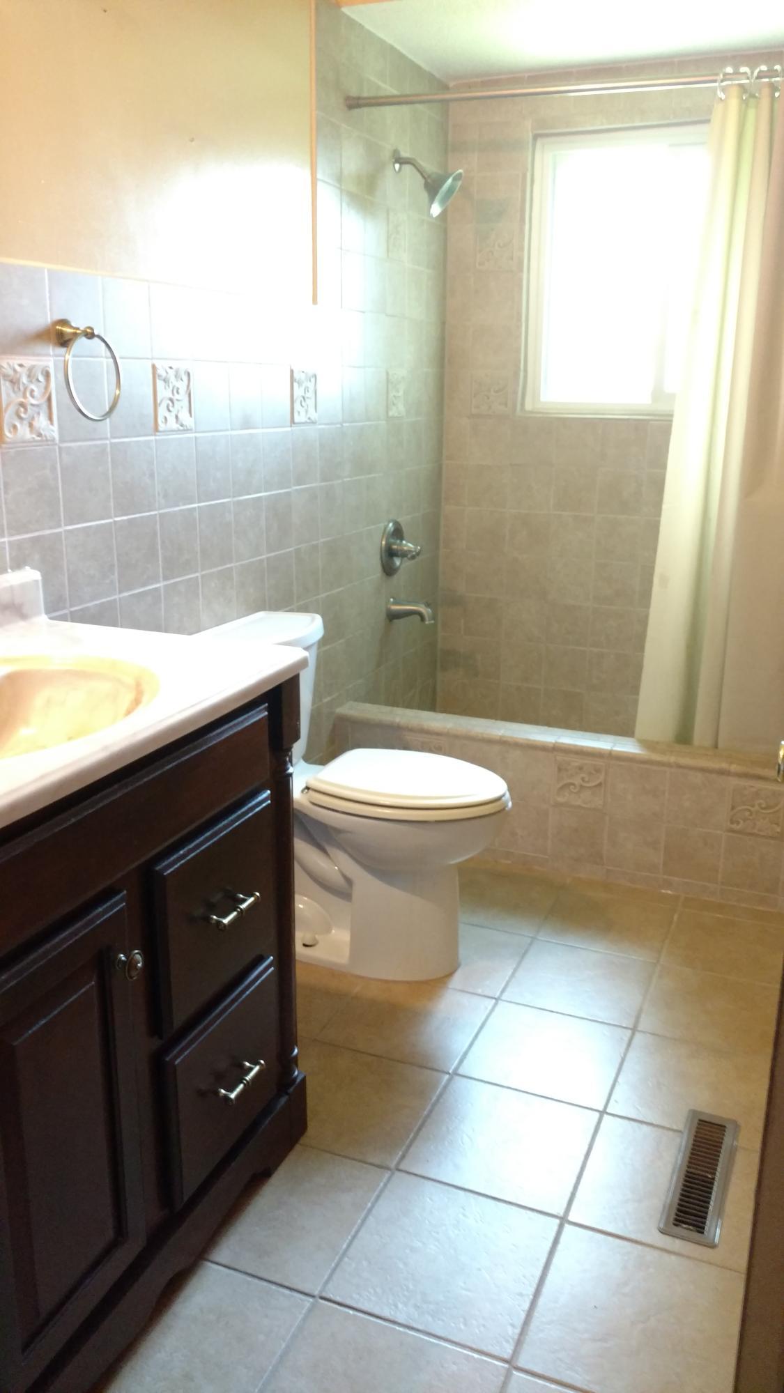 2706 Denmark Road Columbus, OH 43232 - Photo 8 of 13 Gallery Image 8