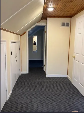 $1,600 | 22641 Albion Avenue, Farmington, MI 48336