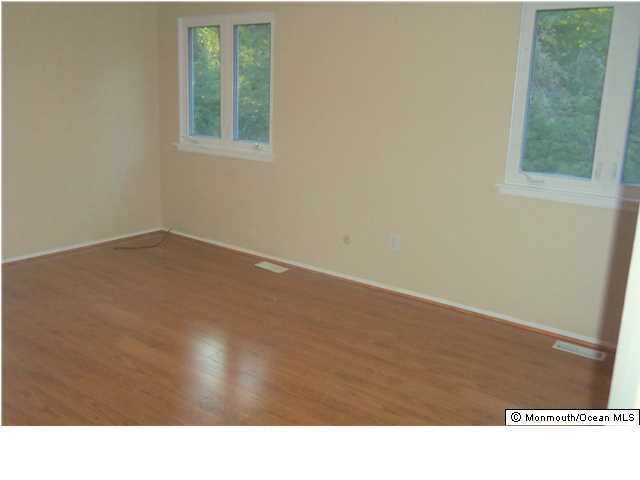 9 Colonial Court Howell, NJ 07731 - Photo 10 of 17 Additional Photo