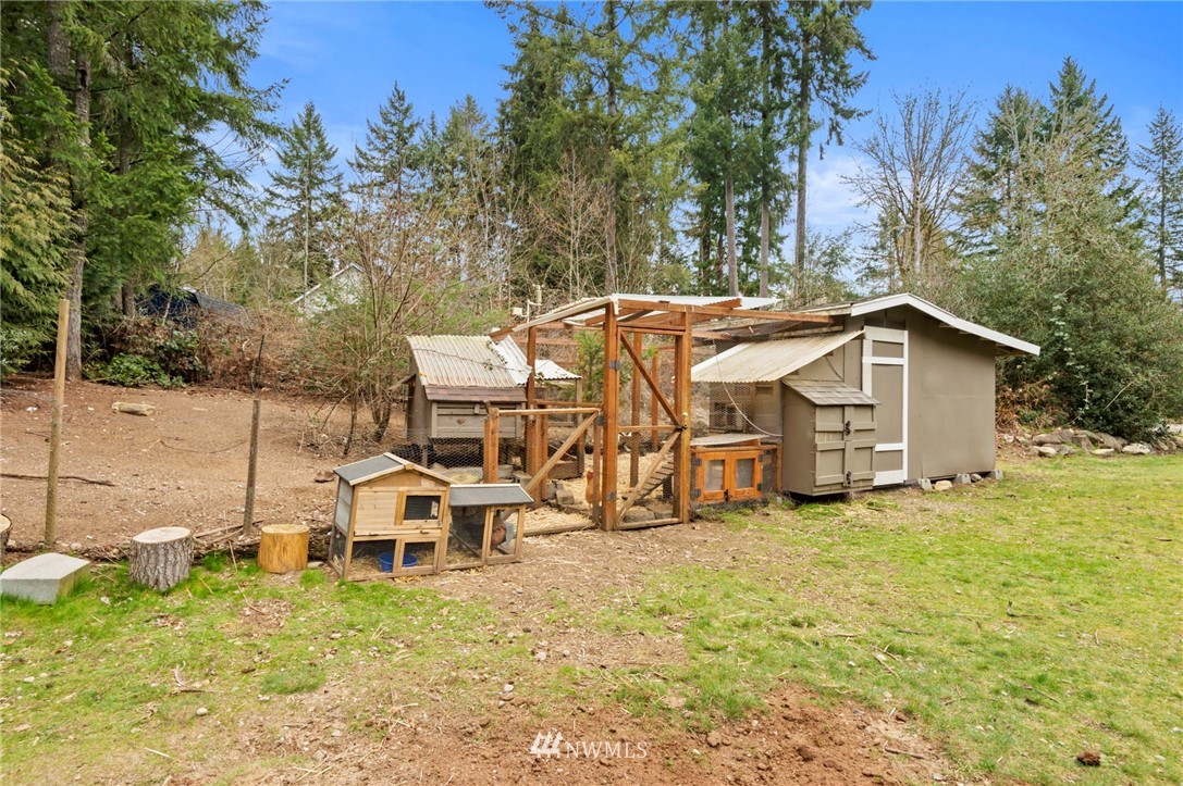 5510 East Collins Road Port Orchard, WA 98366 - Photo 32 of 37 Gallery Image 32
