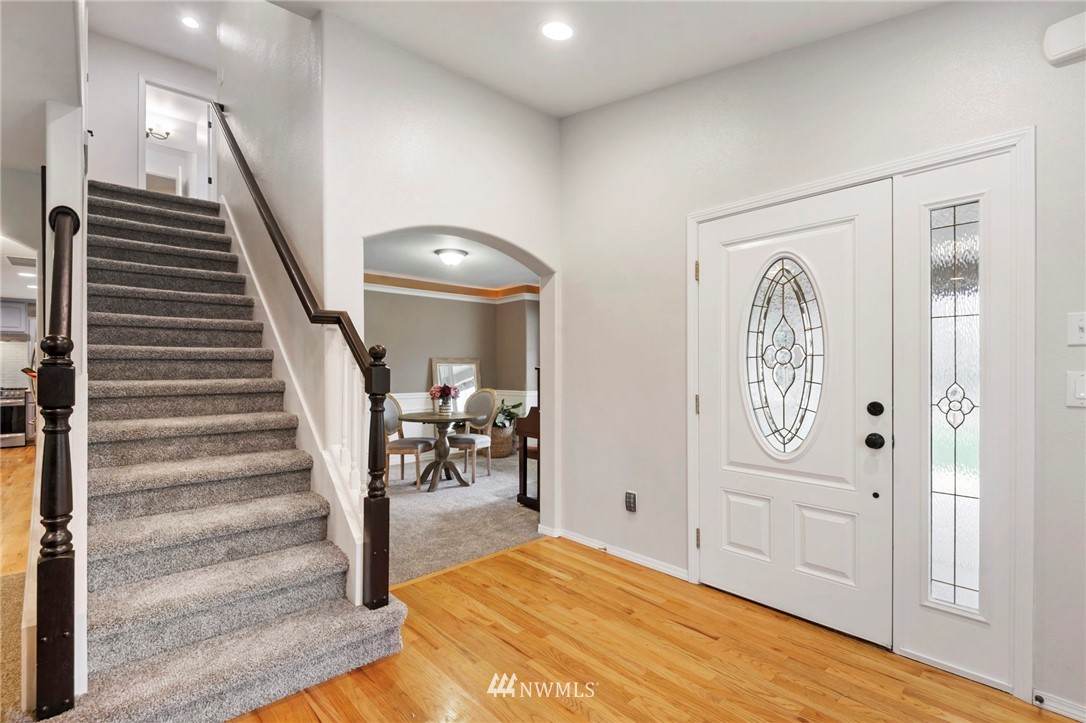 5510 East Collins Road Port Orchard, WA 98366 - Photo 4 of 37 Gallery Image 4