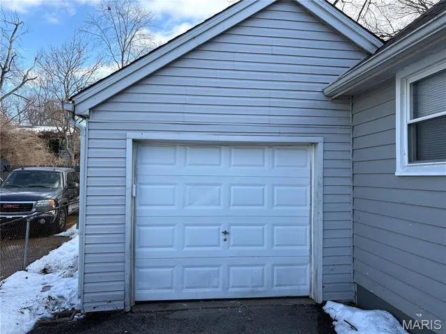 $114,900 | 6042 Hancock Avenue, Berkeley, MO 63134