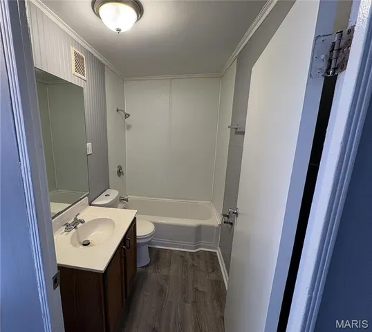 $114,900 | 6042 Hancock Avenue, Berkeley, MO 63134