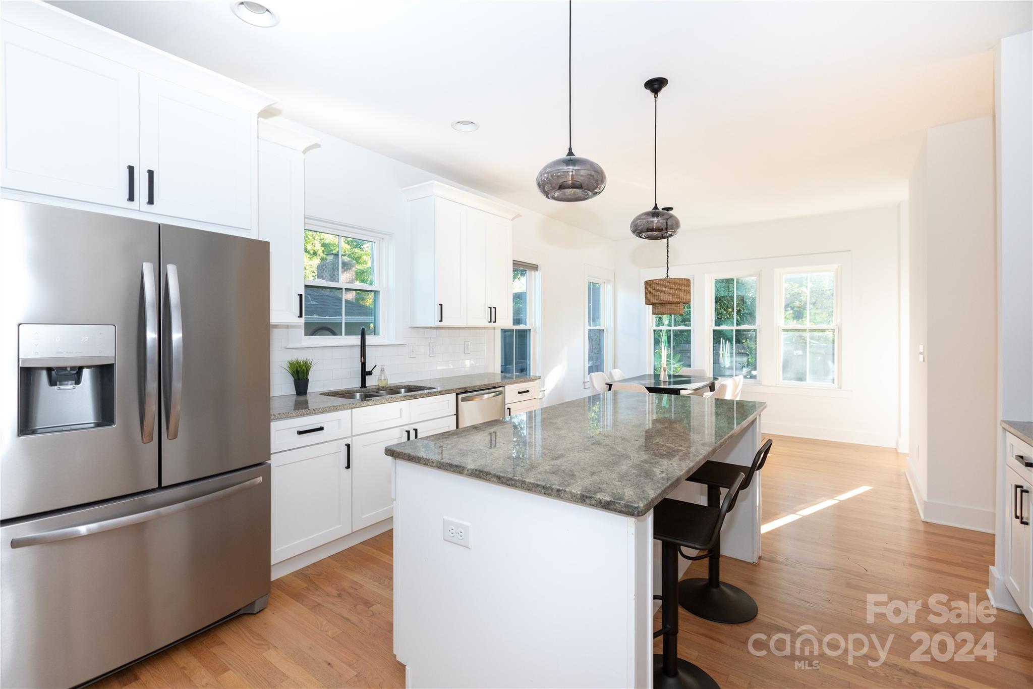 1816 Double Oaks Road Charlotte, NC 28206 - Photo 11 of 35