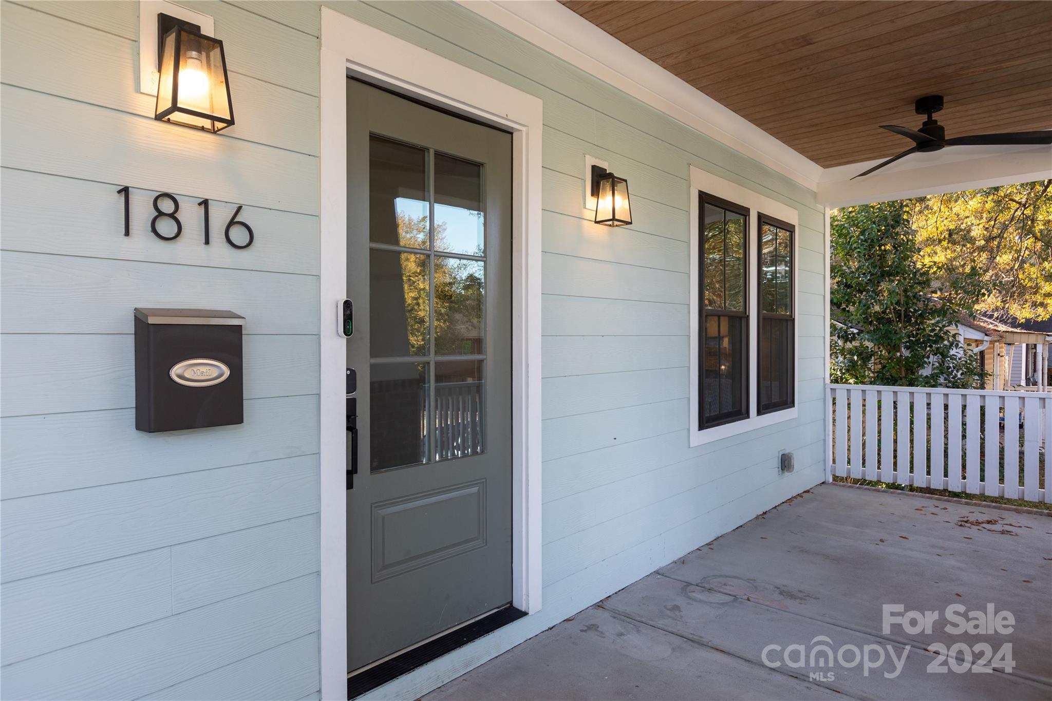 1816 Double Oaks Road Charlotte, NC 28206 - Photo 3 of 35