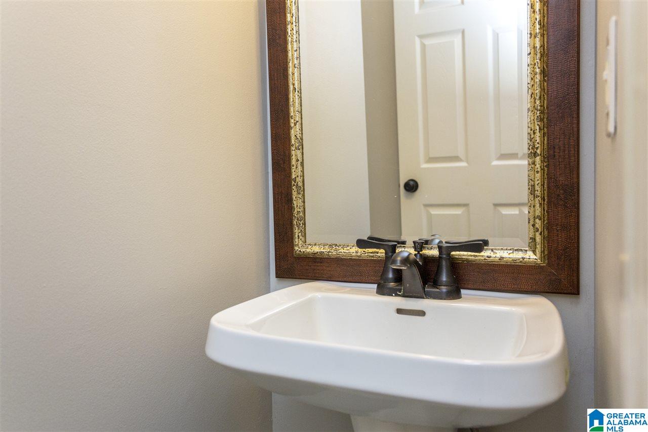 221 Willow Point Circle Alabaster, AL 35007 - Photo 26 of 35