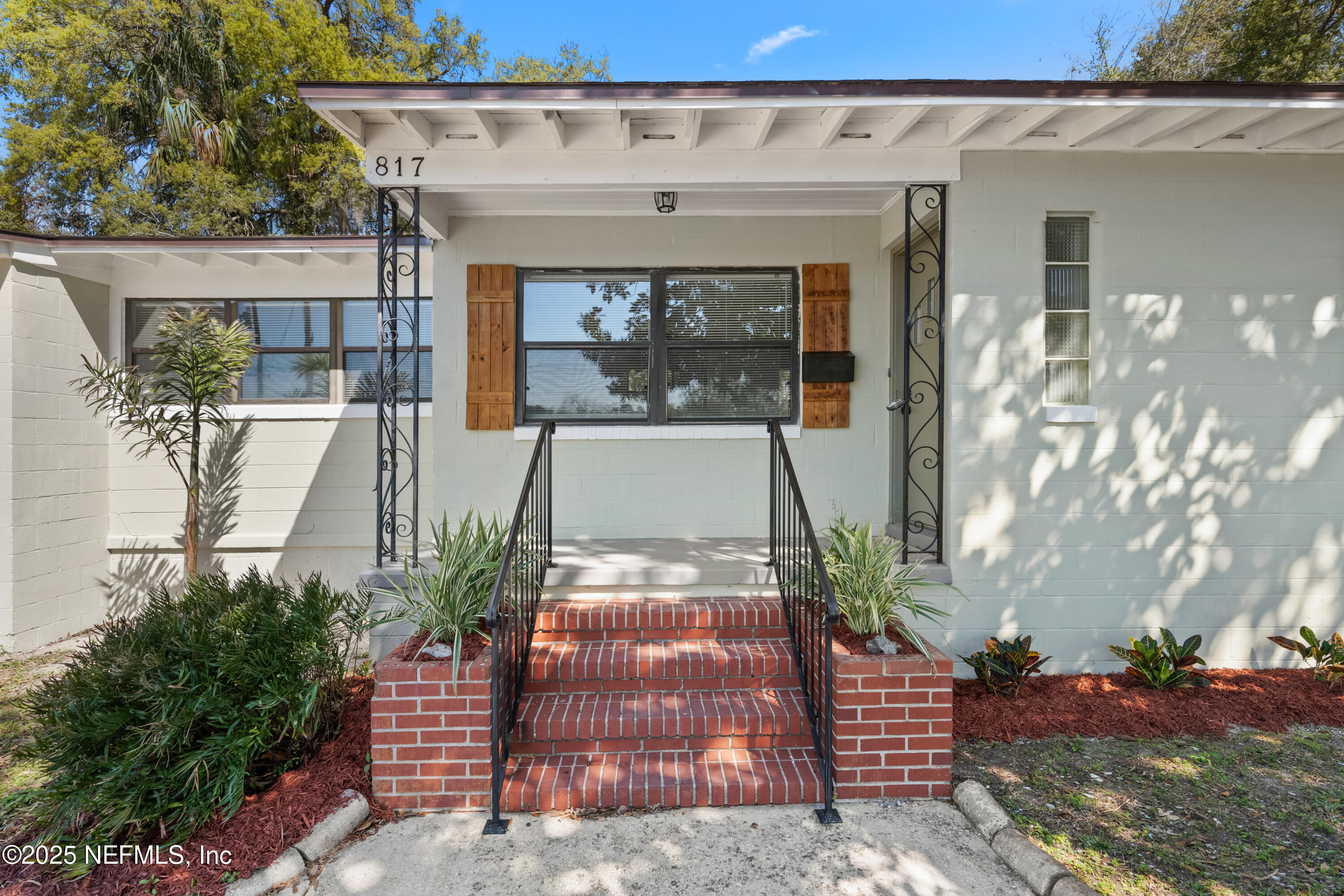 817 Wren Road Jacksonville, FL 32216 - Photo 2 of 36 DSC_4191
