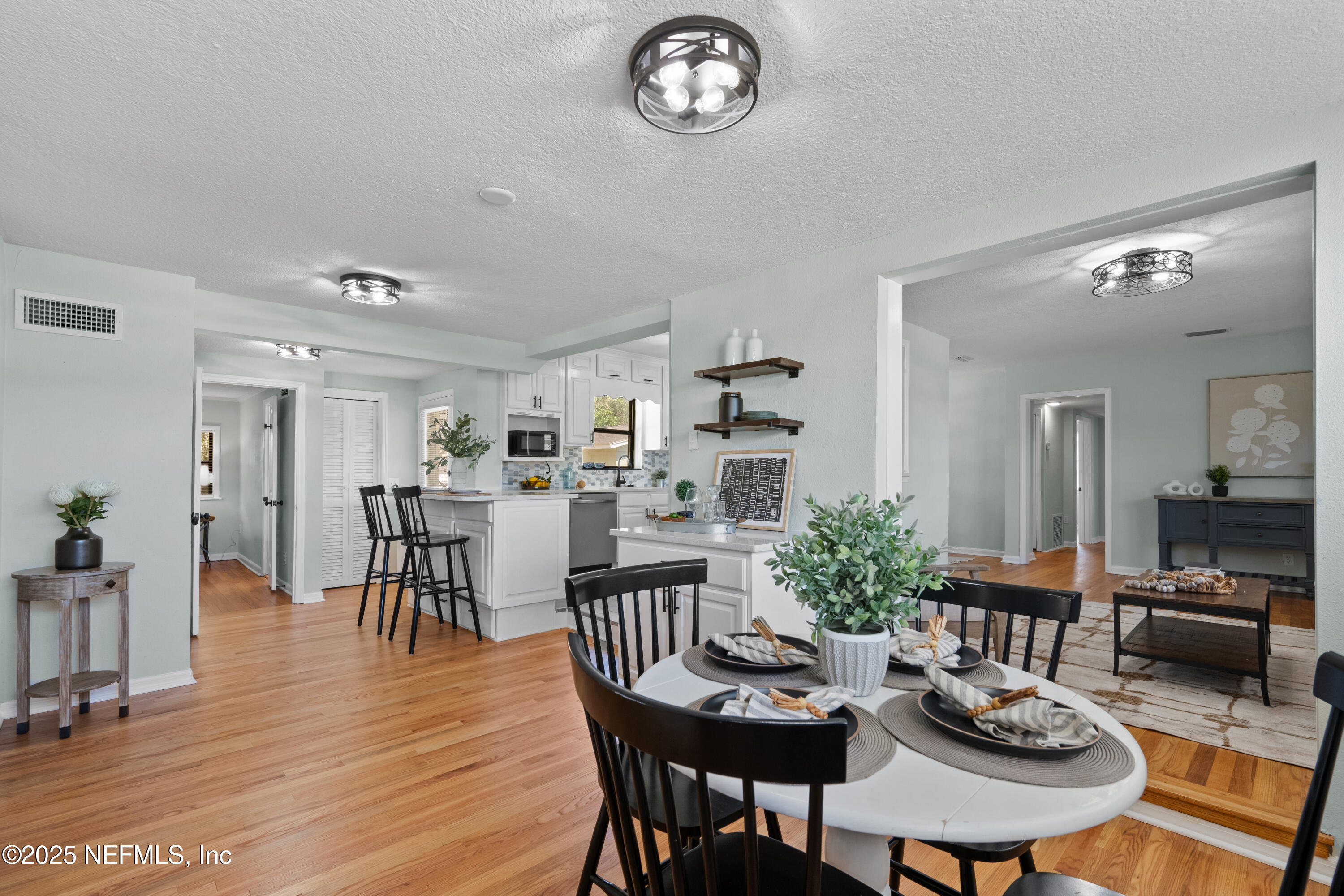 817 Wren Road Jacksonville, FL 32216 - Photo 7 of 36 DSC_4046