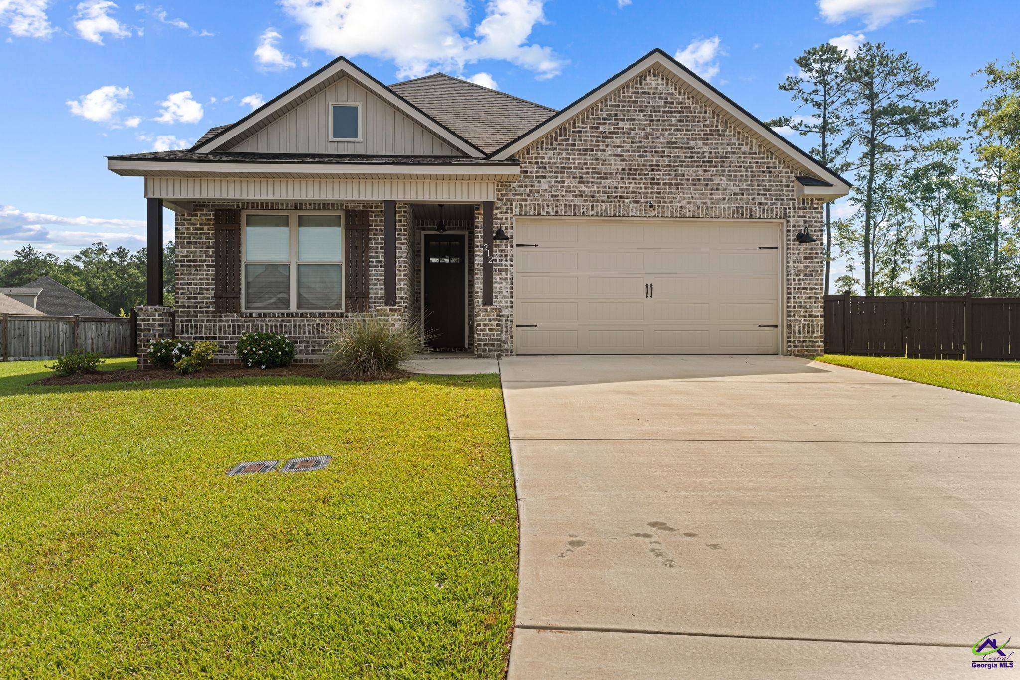 212 Silverside Drive Perry, GA 31069 - Photo 2 of 54
