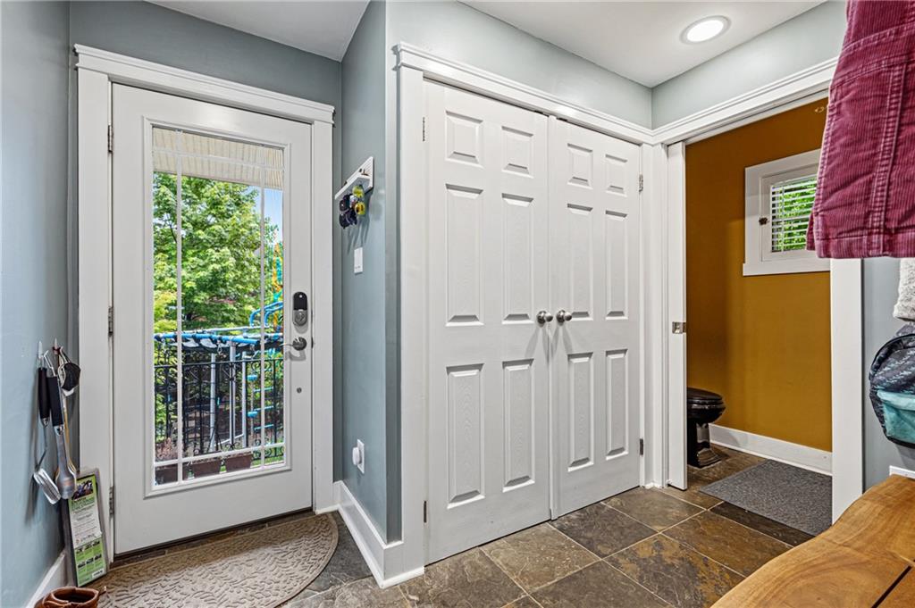 5500 Darlington Road Pittsburgh, PA 15217 - Photo 14 of 45