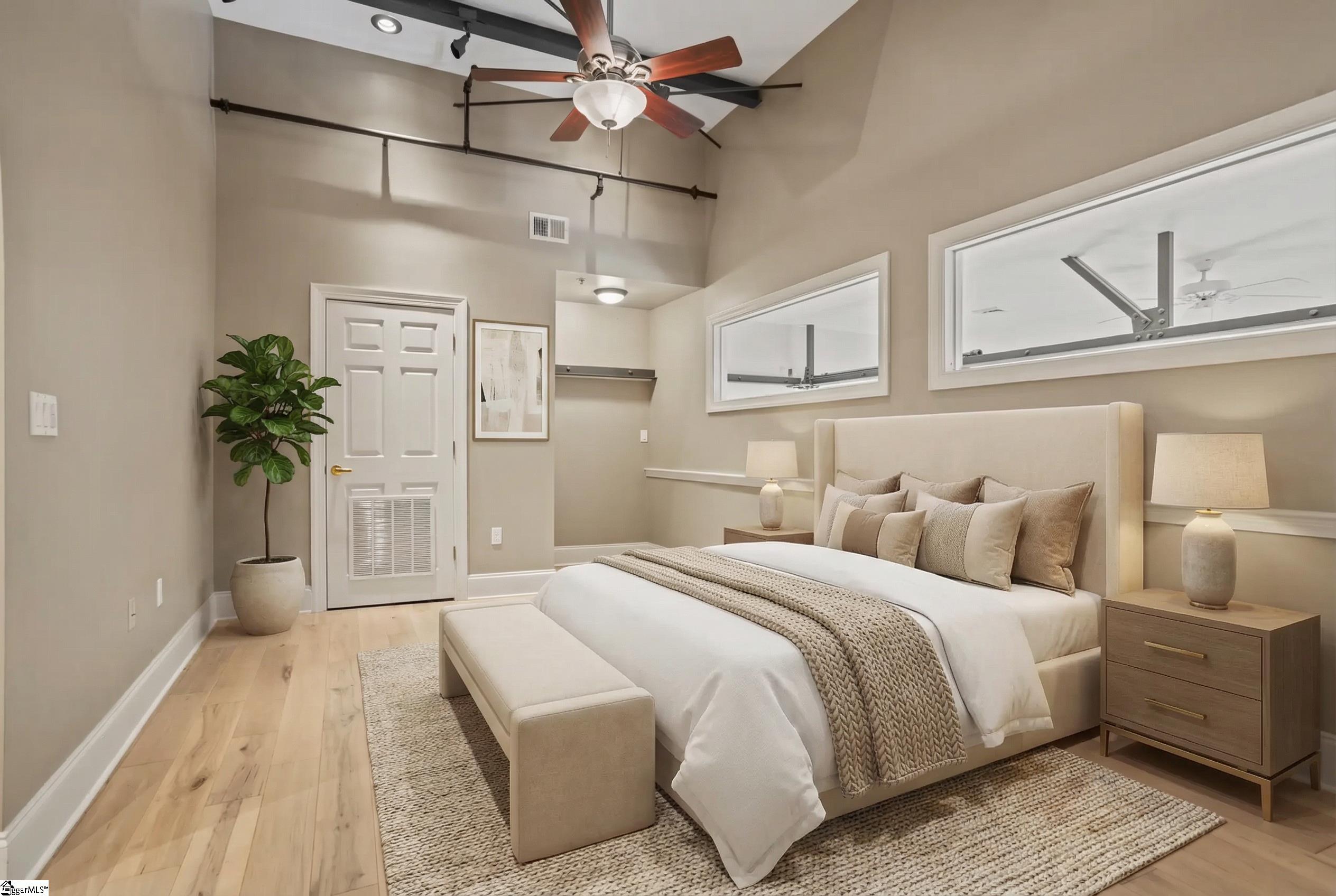 100 West Court Street, Unit 3L Greenville, SC 29601 - Photo 16 of 38