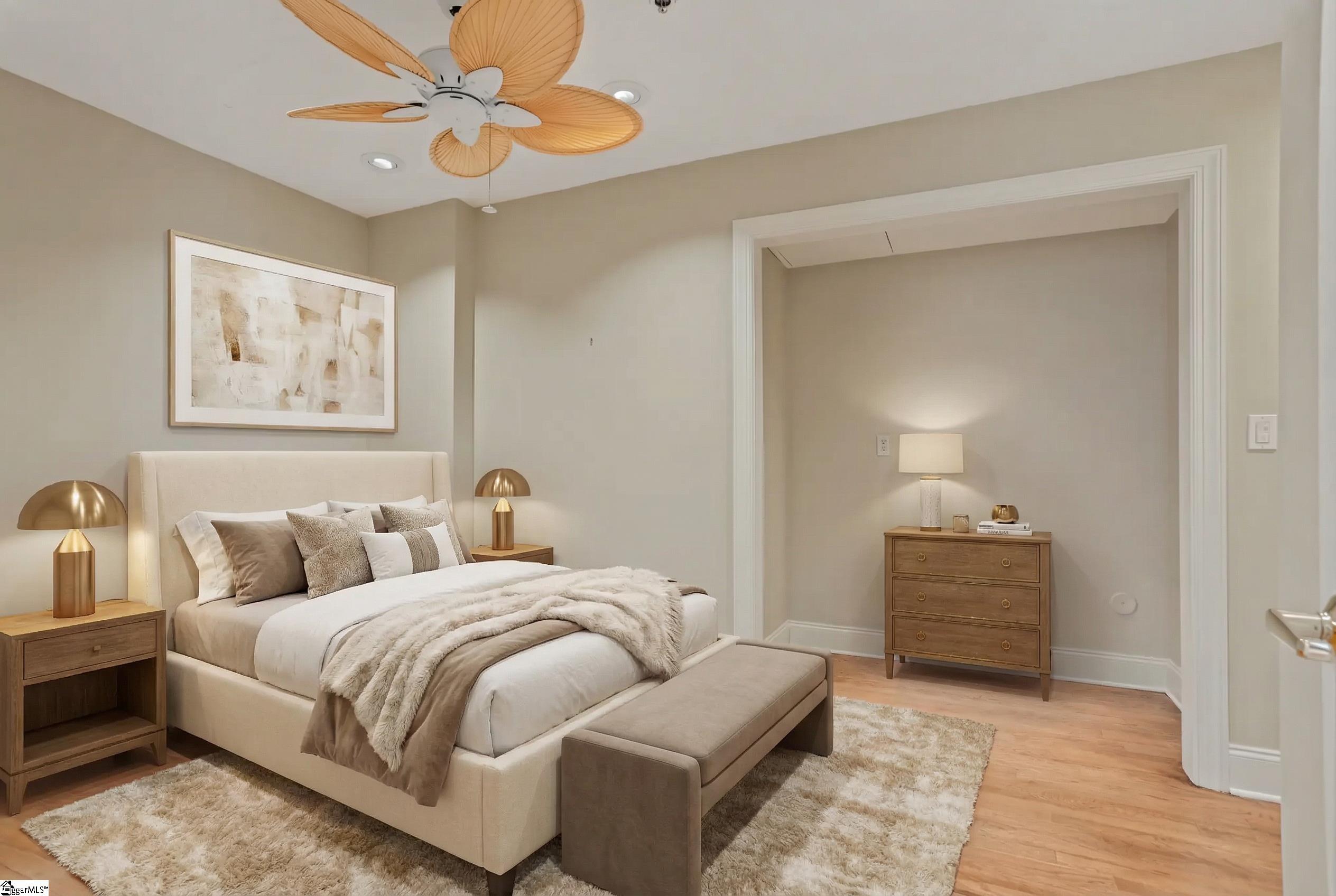 100 West Court Street, Unit 3L Greenville, SC 29601 - Photo 30 of 38