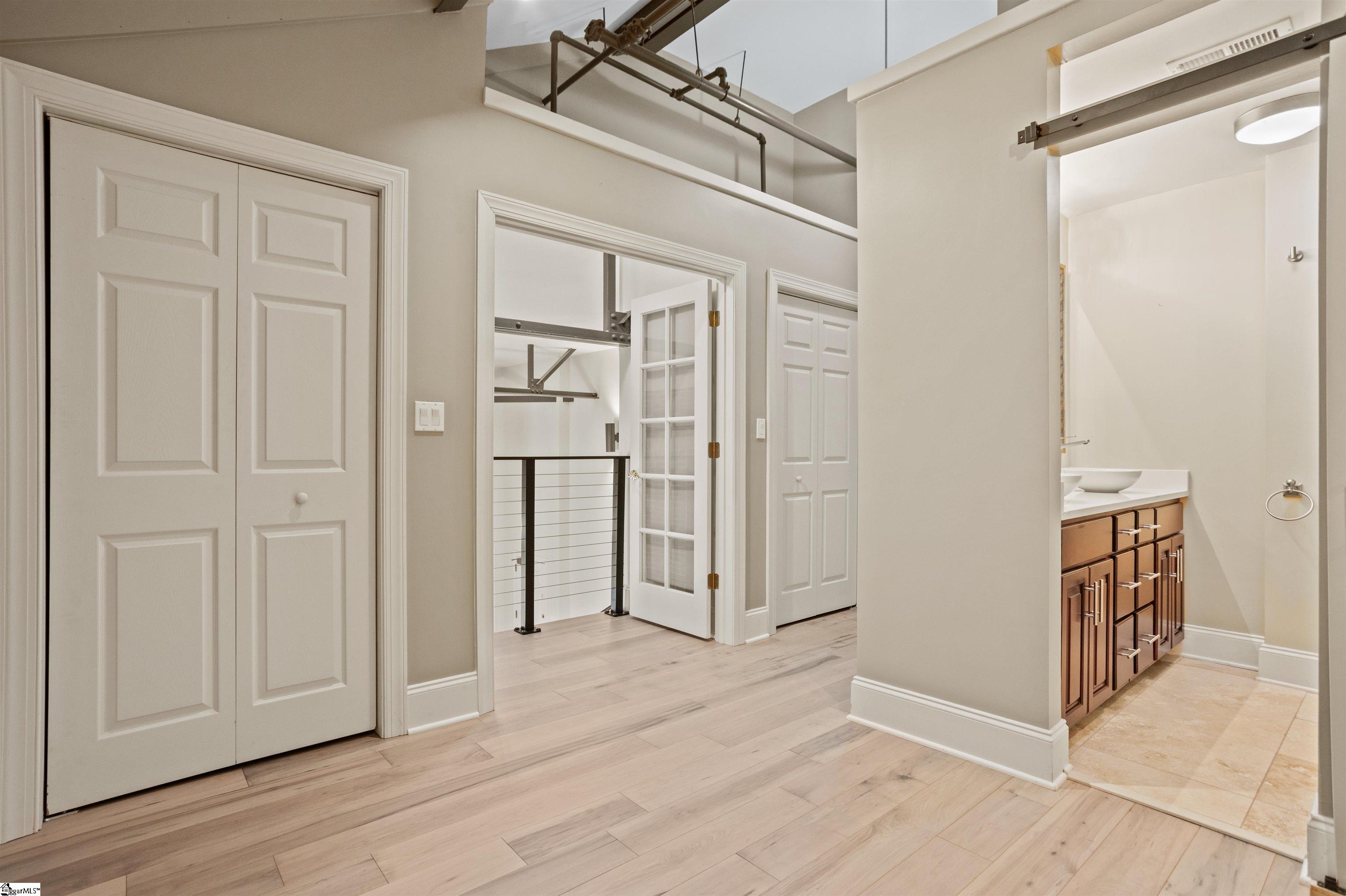 100 West Court Street, Unit 3L Greenville, SC 29601 - Photo 37 of 38