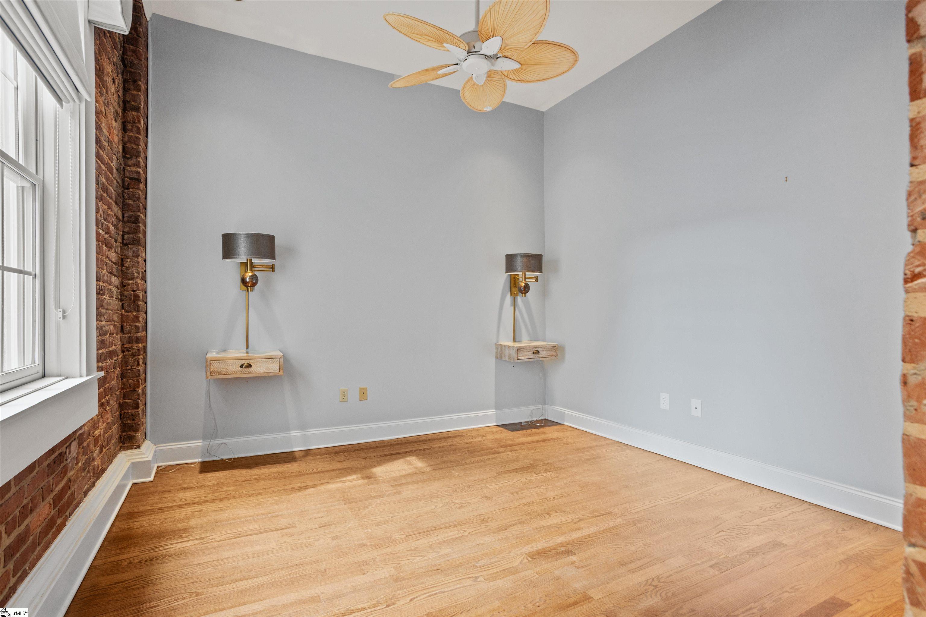 100 West Court Street, Unit 3L Greenville, SC 29601 - Photo 8 of 38