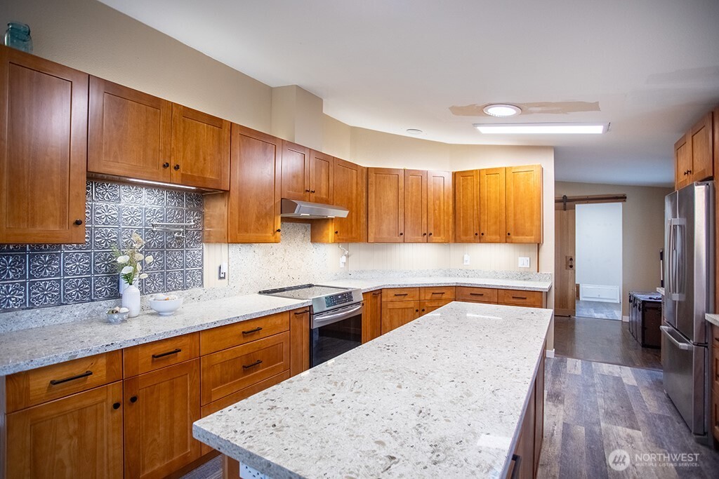 15514 Northwest Hite Center Road Seabeck, WA 98380 - Photo 7 of 40 Gallery Image 7