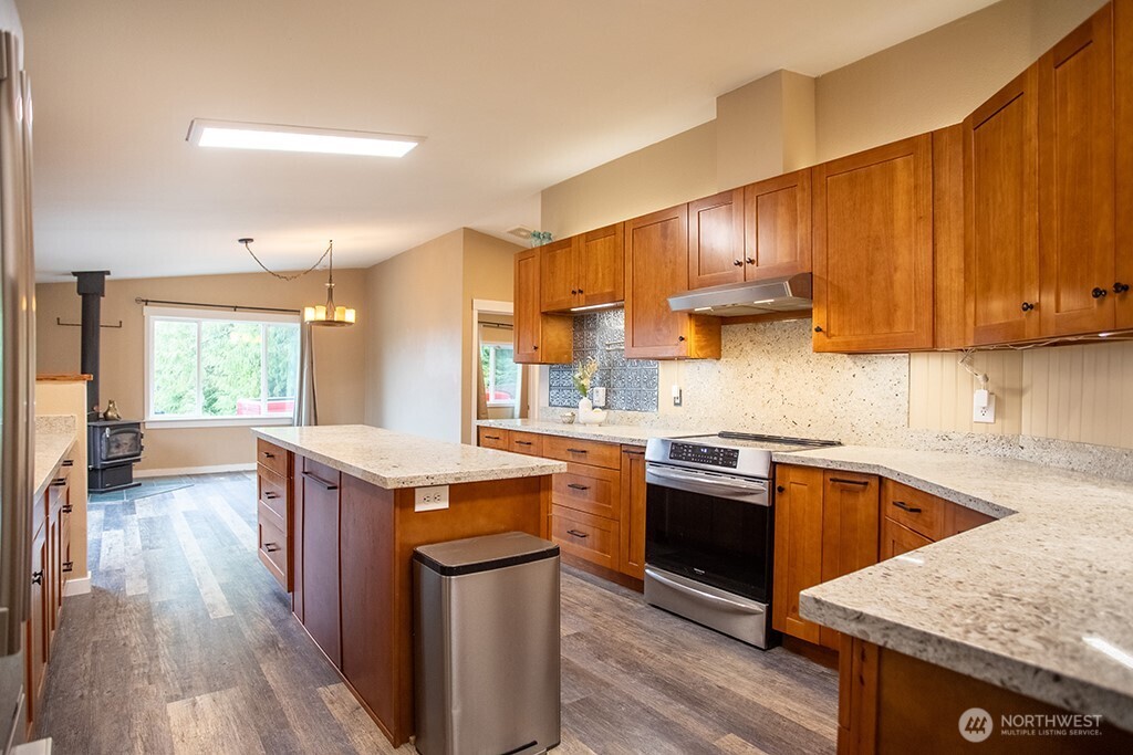 15514 Northwest Hite Center Road Seabeck, WA 98380 - Photo 8 of 40 Gallery Image 8