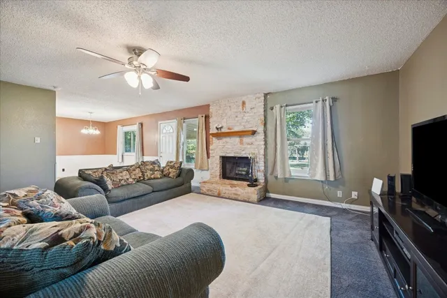 $425,000 | 12902 Mystic Drive, Manchaca, TX 78652