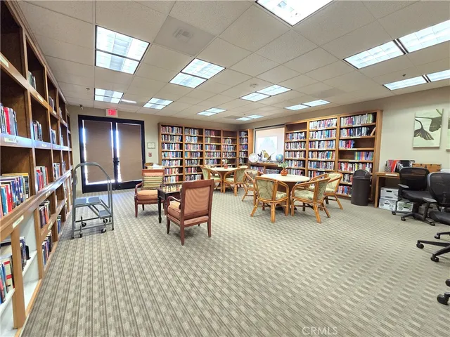 a view of a building with a couple of building