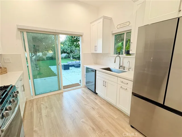 $4,850 | 502 North Avon Street, Burbank, CA 91505