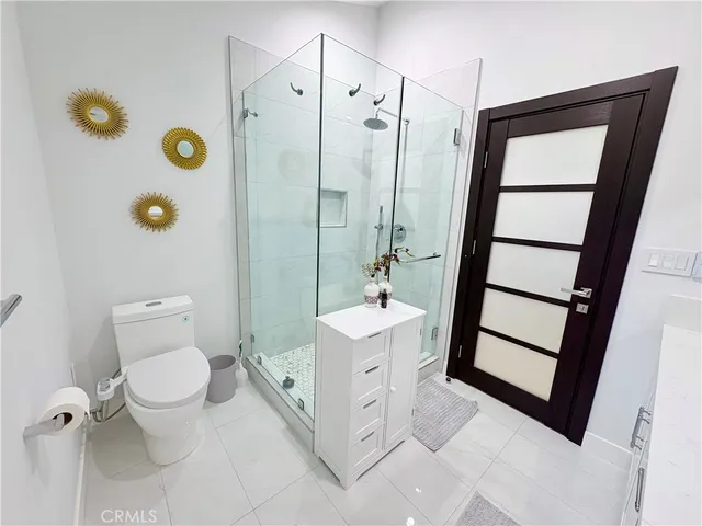 $4,850 | 502 North Avon Street, Burbank, CA 91505